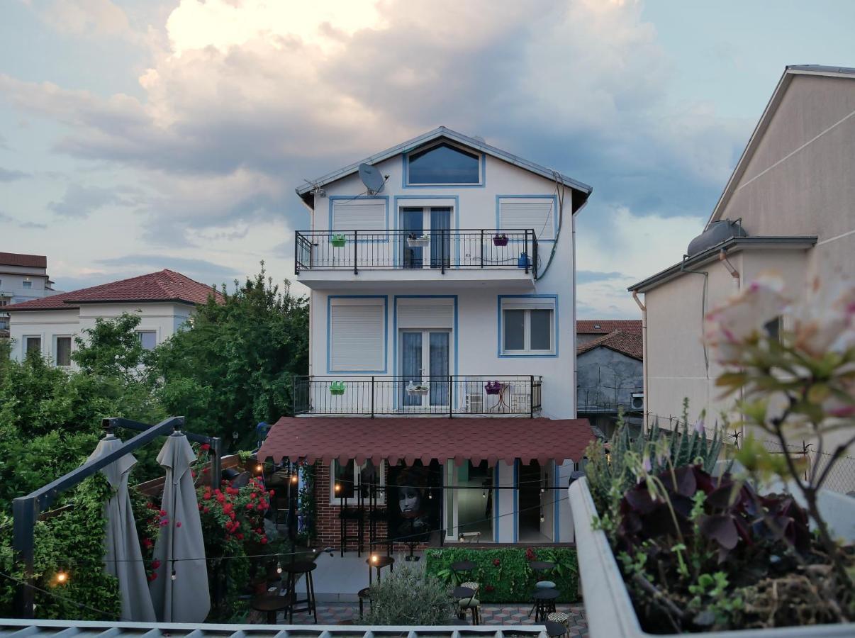 Kultura Hostel Shkoder Luaran gambar