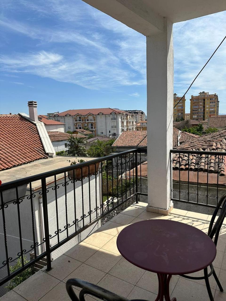 Kultura Hostel Shkoder Luaran gambar
