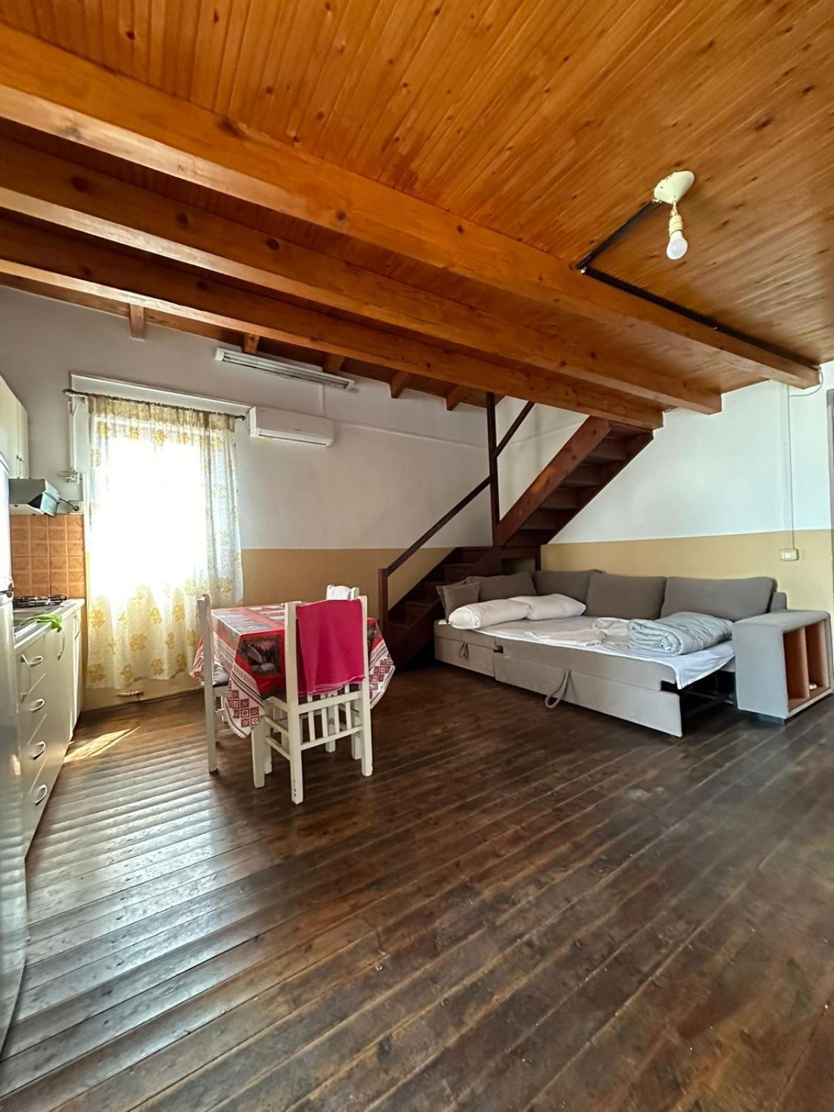 Kultura Hostel Shkoder Luaran gambar