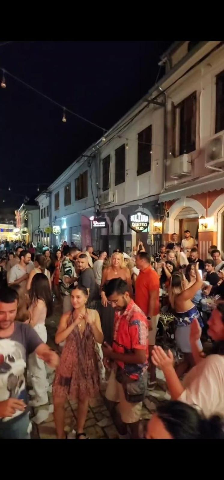 Kultura Hostel Shkoder Luaran gambar