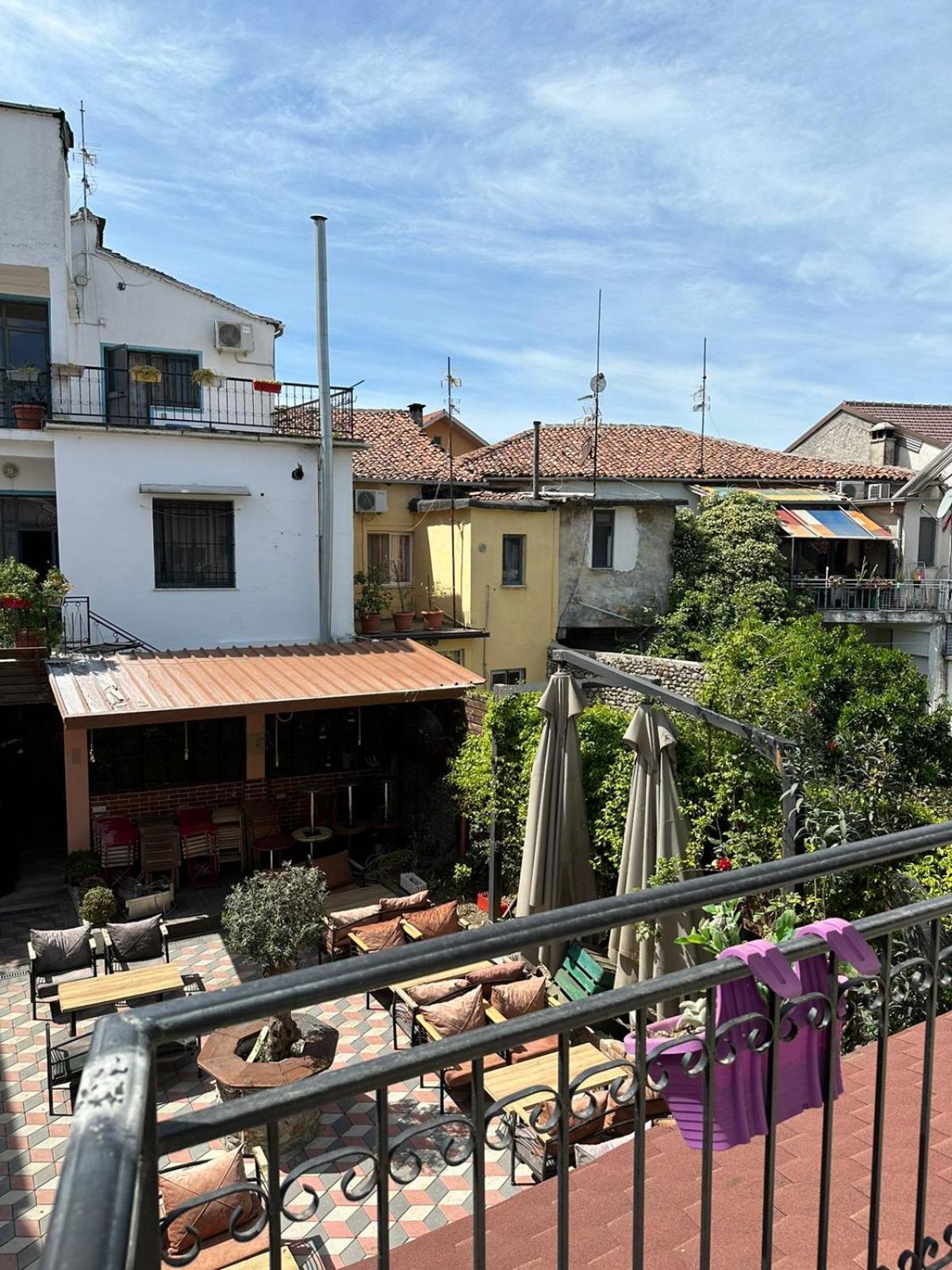 Kultura Hostel Shkoder Luaran gambar